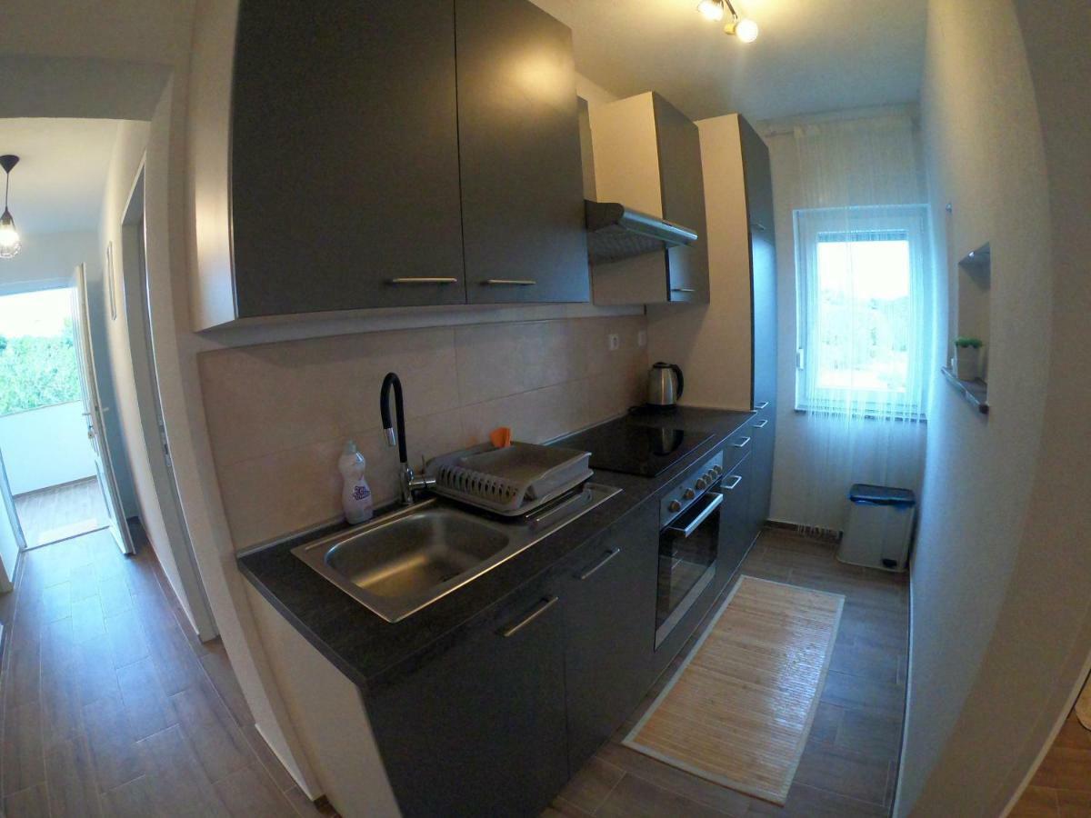 Apartmani Zekic Lopar Exterior foto